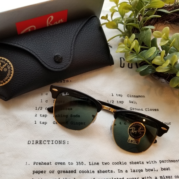 Ray-Ban Other - NWT Black Ray Ban Clubmaster Sunglasses authentic